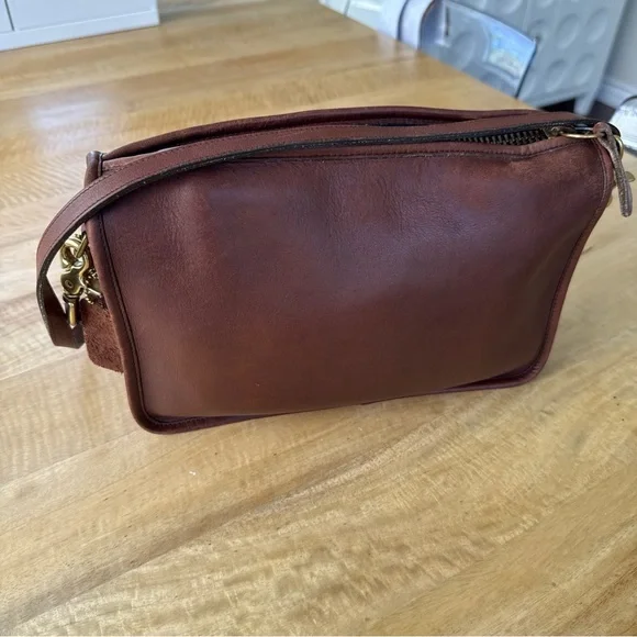 Vintage COACH 70s 80s Carnival Crossbody Brown Leather Small/Med Bag - Picture 3 of 16